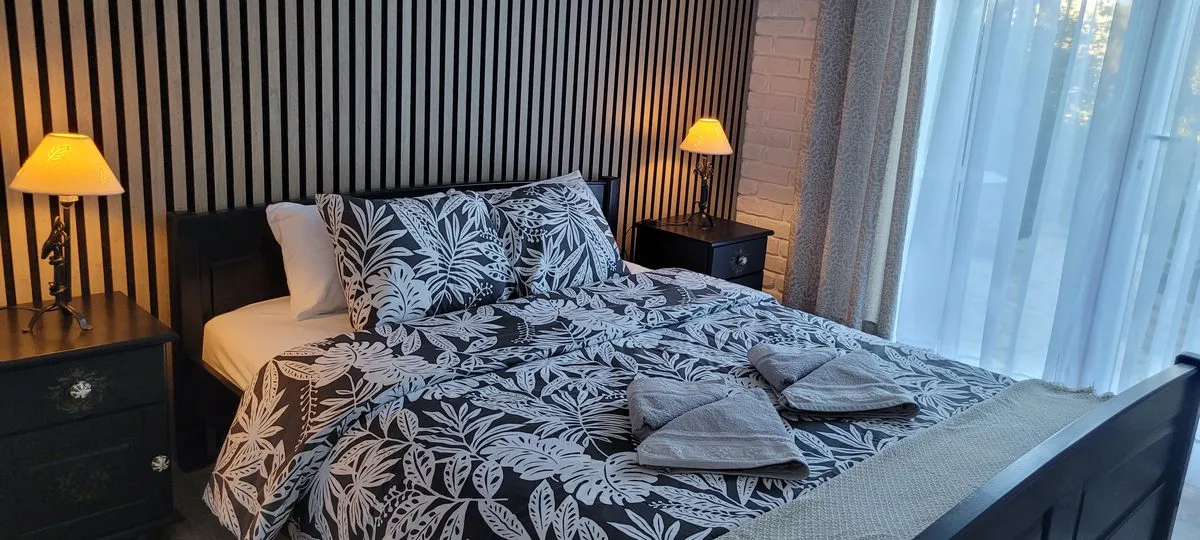 Apartment 4