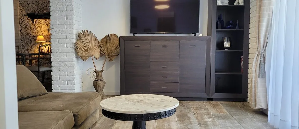 Apartment 4