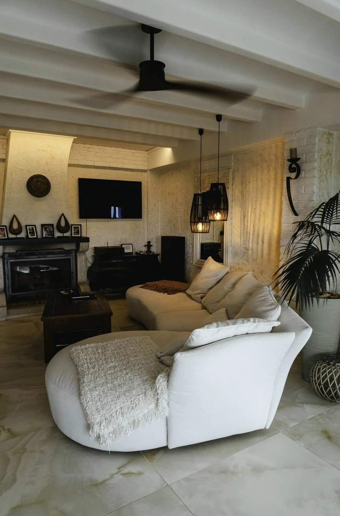 Top-floor Apartment 7
