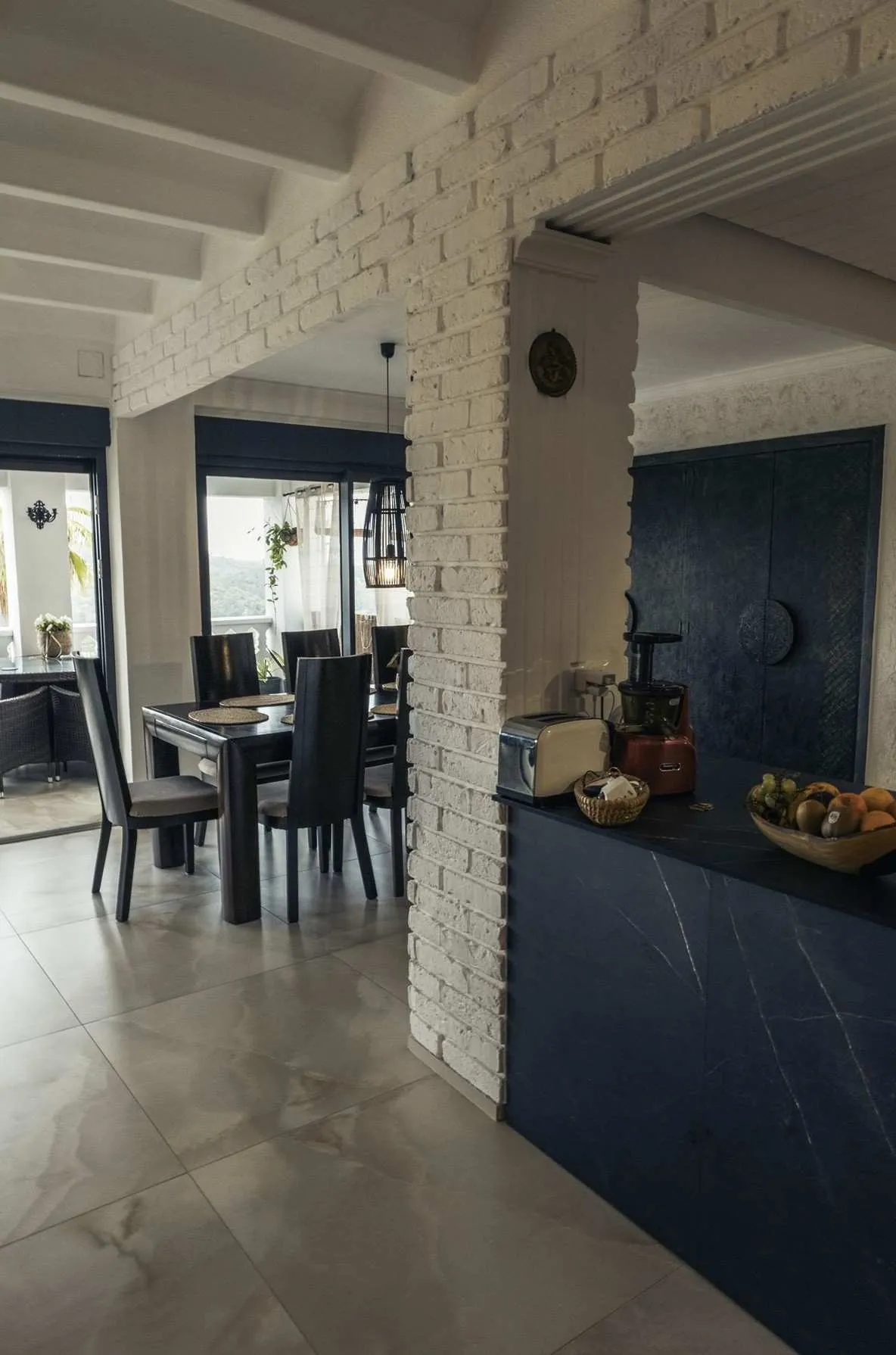 Top-floor Apartment 7
