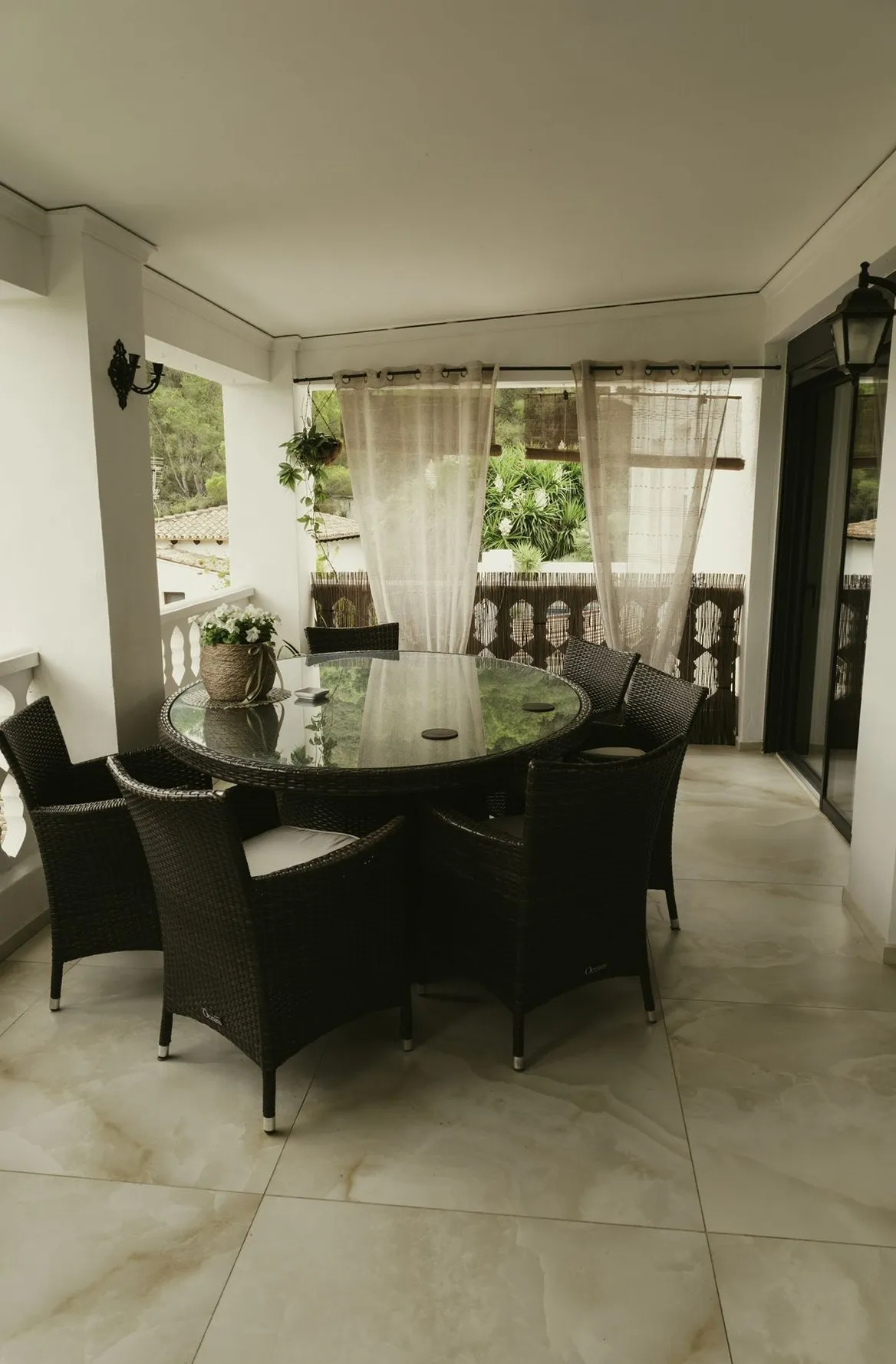 Top-floor Apartment 7